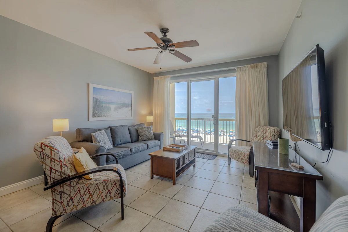 306W FREE Beach Service! Loungers + Umbrella — photo 3