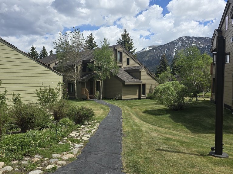 Snowcreek Resort Vacation Rental 265 — photo 3