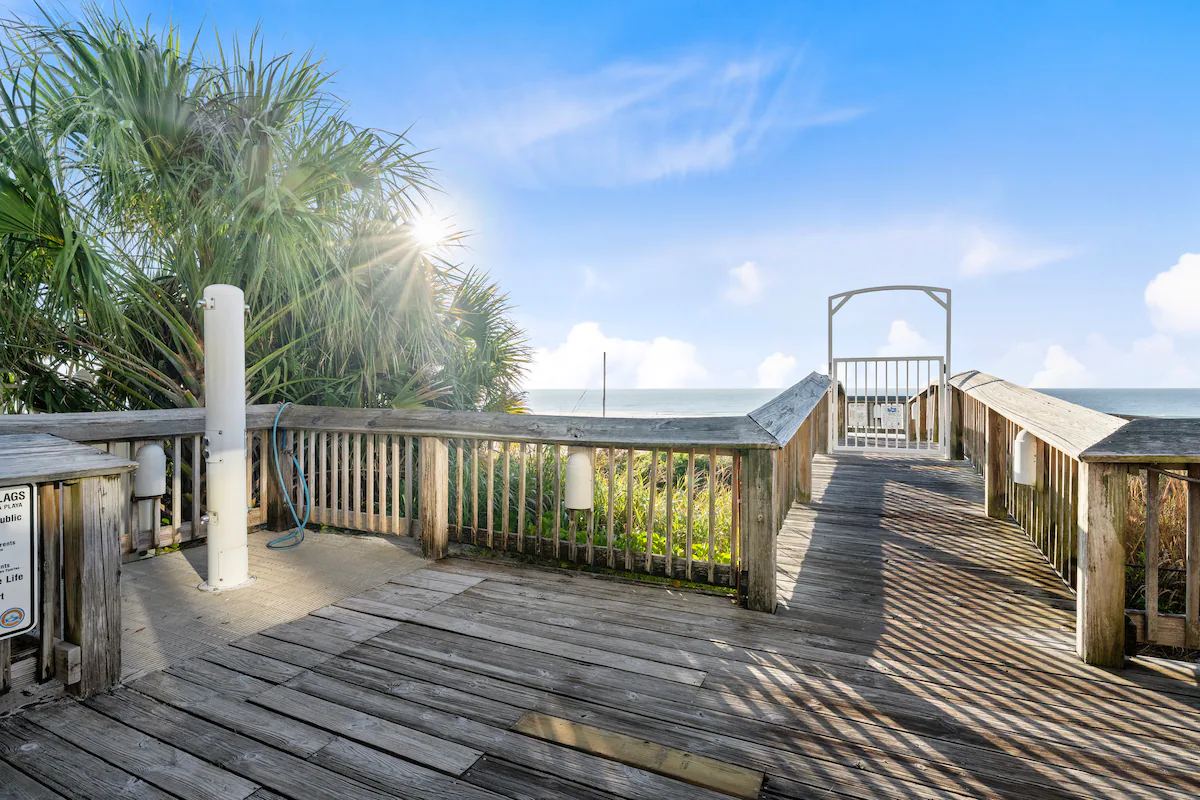 Gulf-Front | Seaside Beach and Racquet 3501 — photo 3
