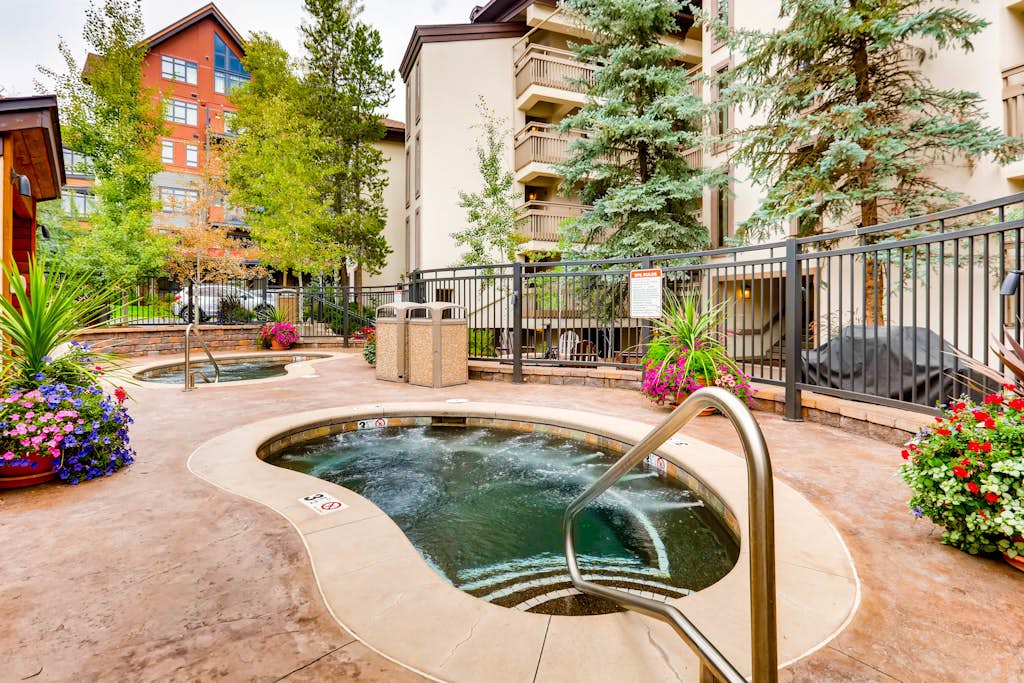 Dulany 306-Steps to Gondola 3BR — photo 2