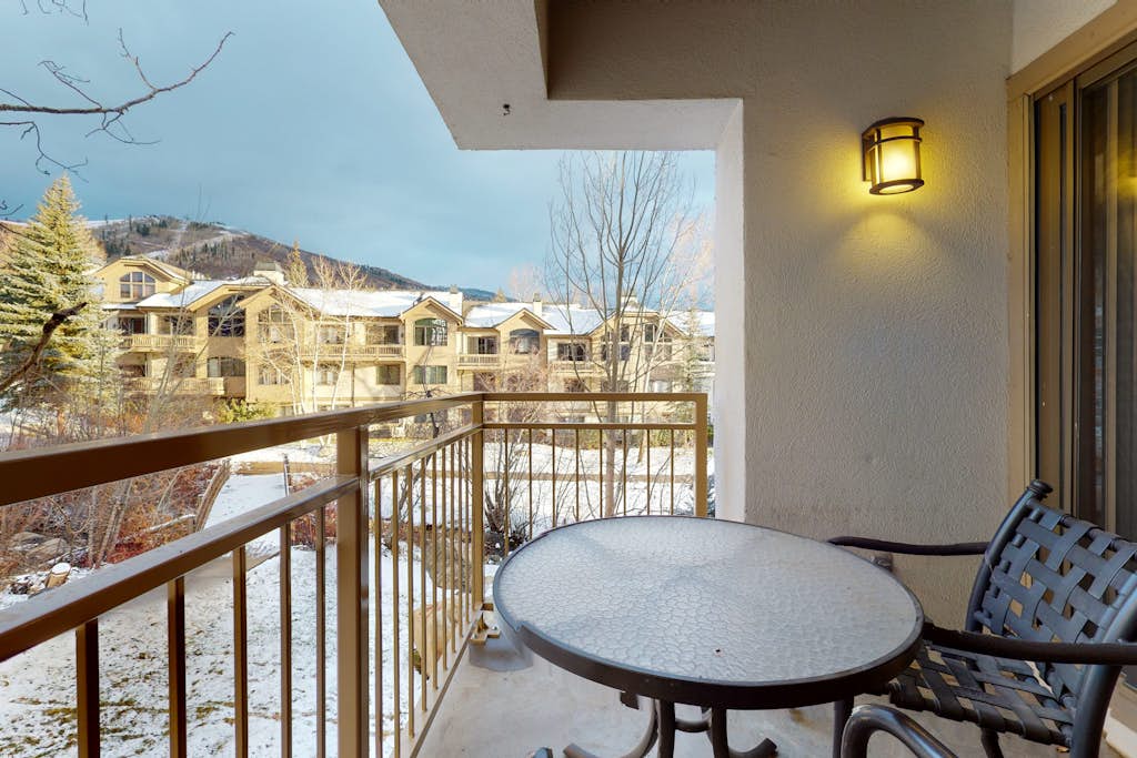 Dulany 306-Steps to Gondola 3BR — photo 3