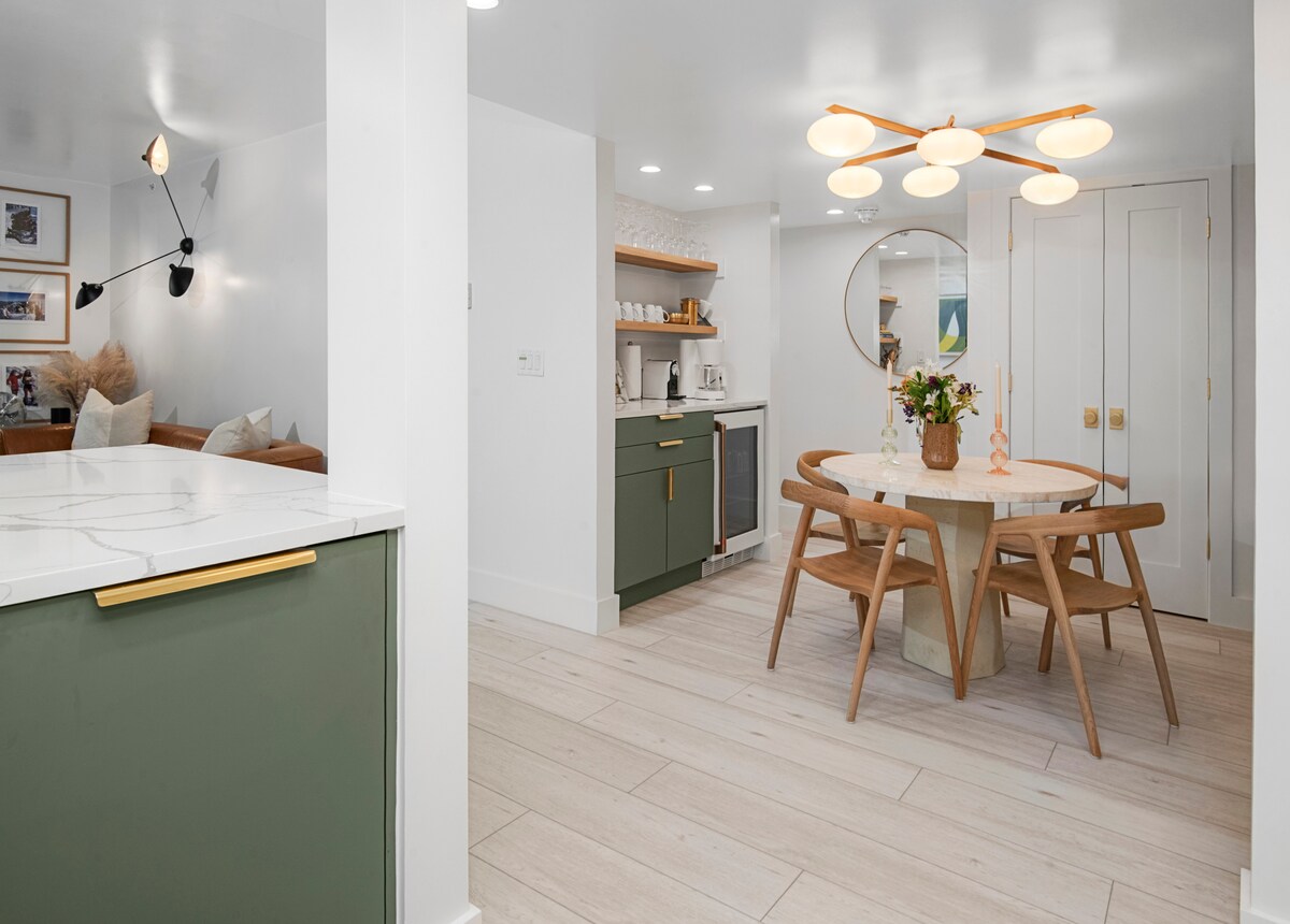 9 Vail Road #23 | 2BR in Vail Village — photo 5