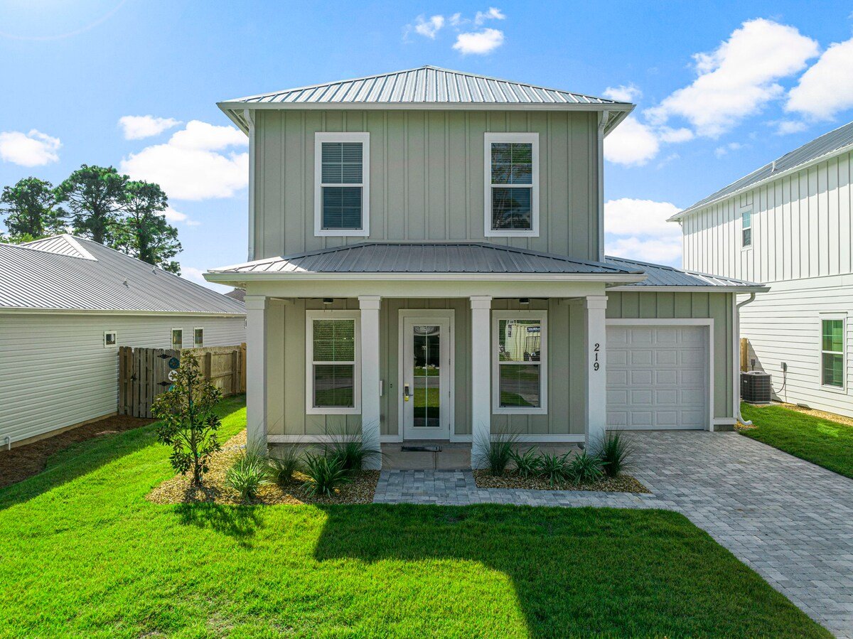 Sunset Shores 219-Custom Home-Sleeps 10 — photo 4