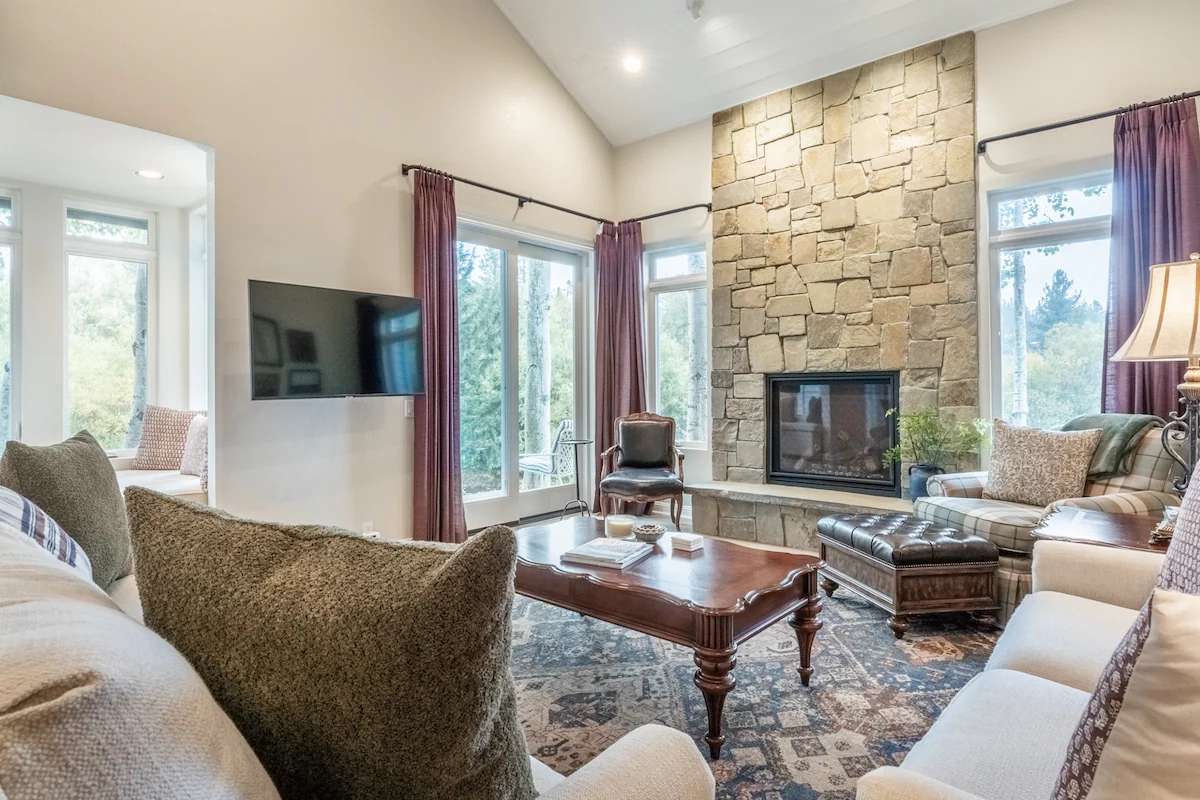 Snowcreek IV 525 | Mountain/Creek Views — photo 3
