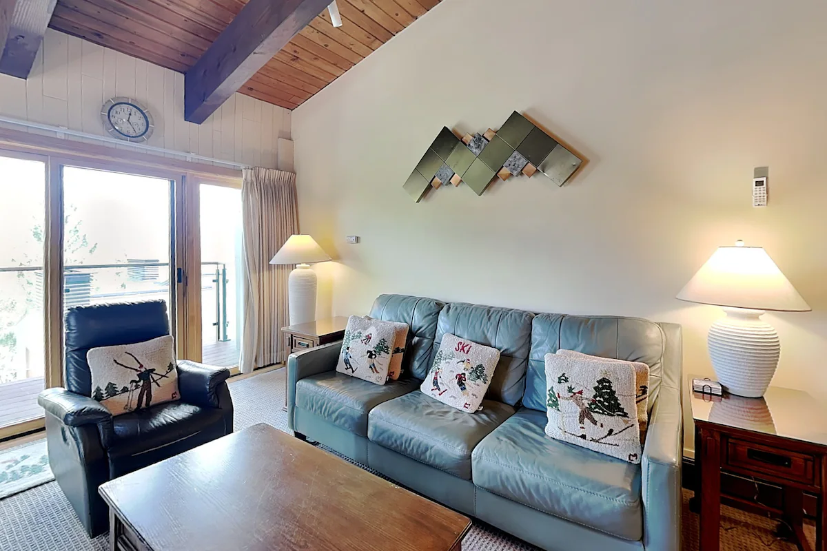 Timberline 301 Studio Loft Standard — photo 3