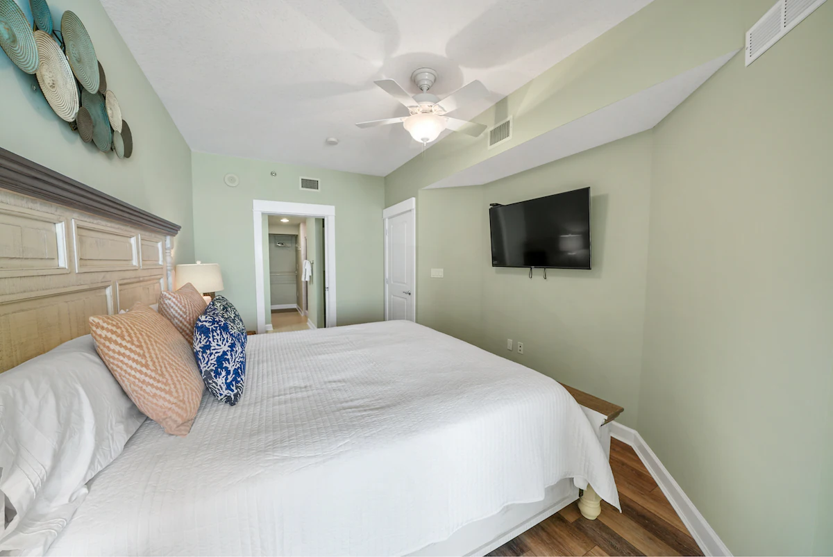 Grand Panama 809, Beach Chairs + Pets OK! — photo 3