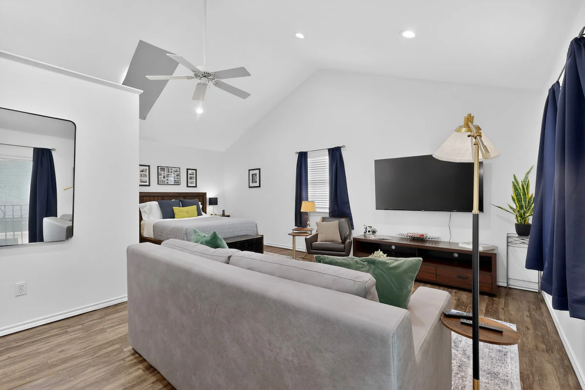 Studio Guest House in Dallas/Oak Lawn — photo 2