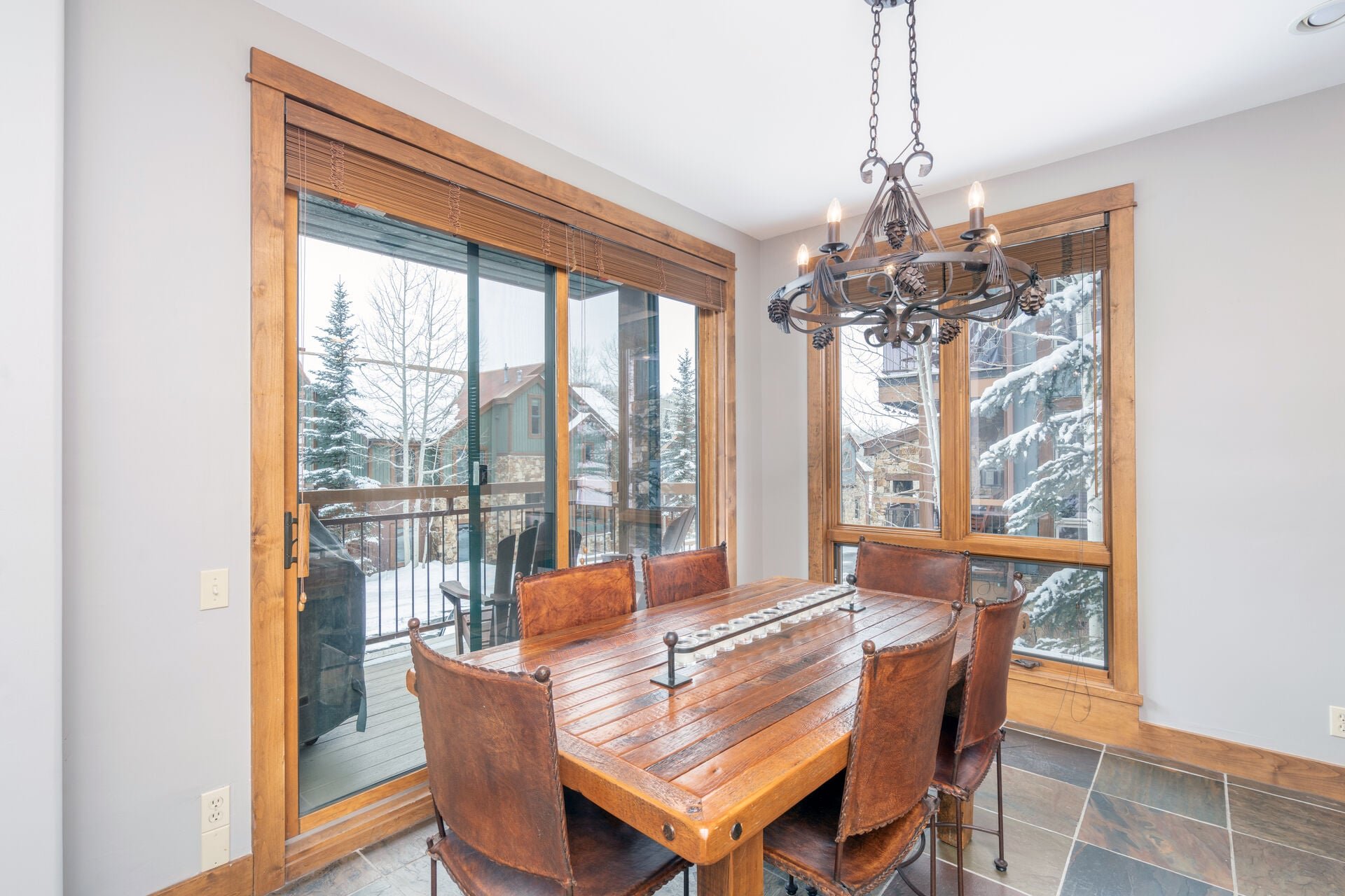 Terrace on the Slopes-Private deck with grill — photo 3