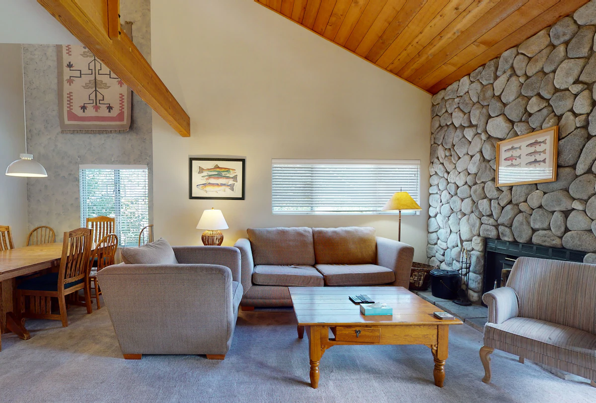 Snowcreek Resort Vacation Rental 606 — photo 2