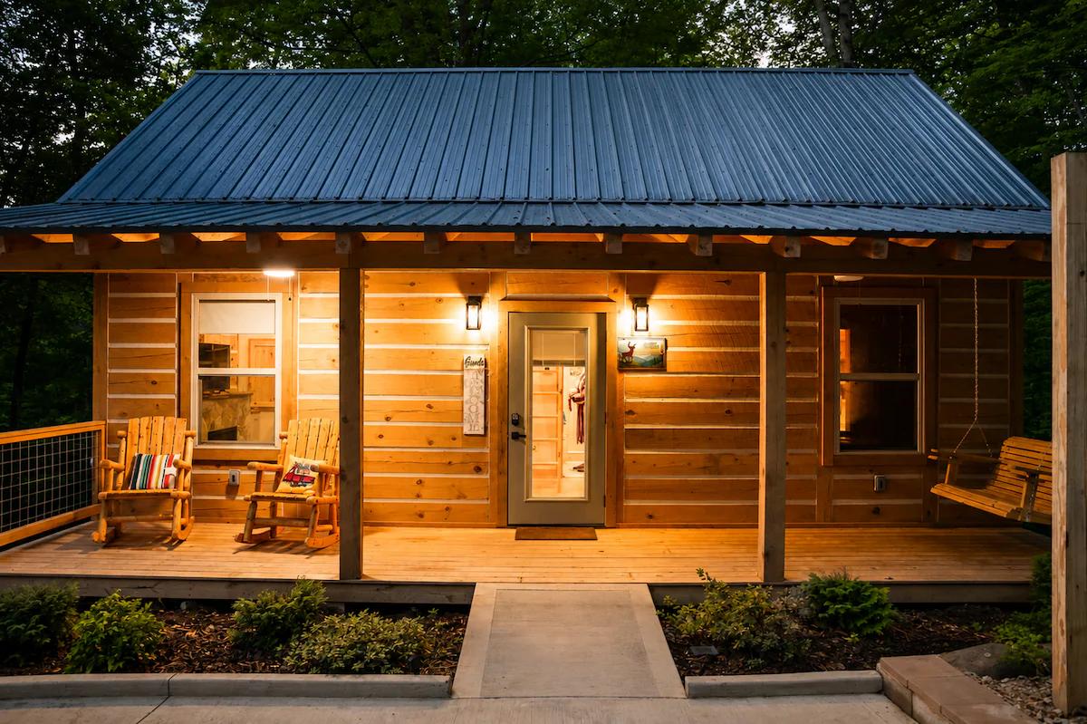 2 Cabins • 2 Hot Tubs • Lake Dock • Smokies — photo 4