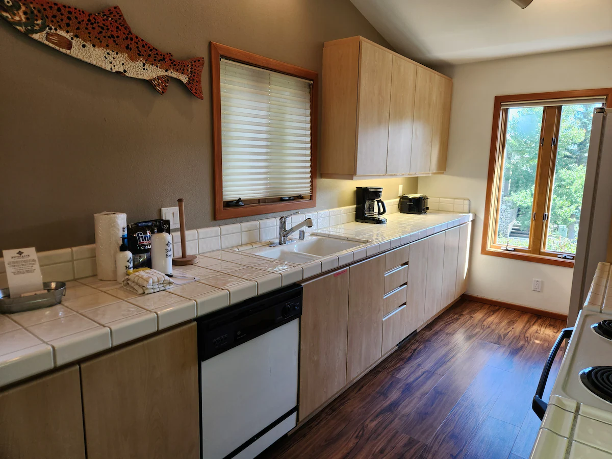 Snowcreek Resort Vacation Rental 908 — photo 3