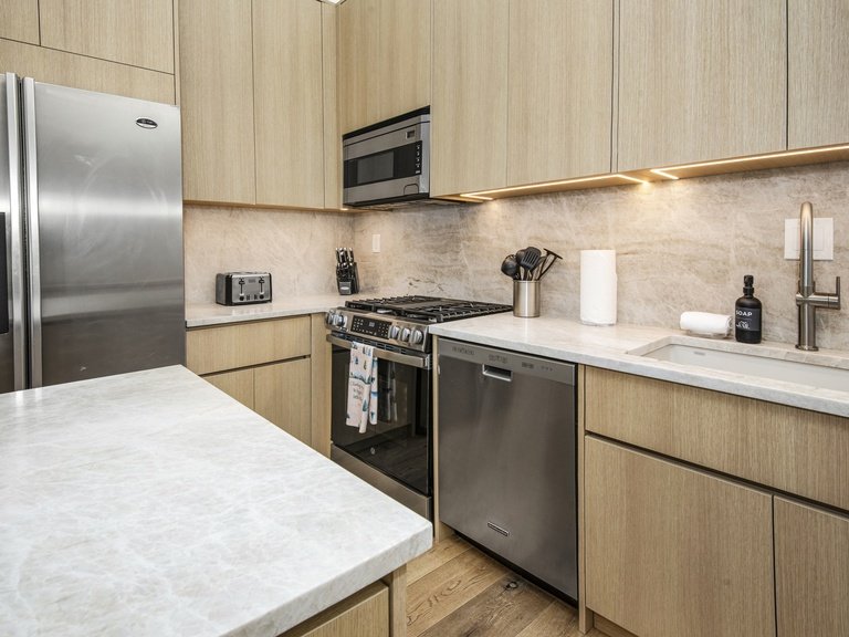 3 BR Vail Village Townhome — photo 4