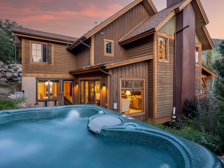 Black Bear Chalet - Steamboat Springs Rental — photo 3