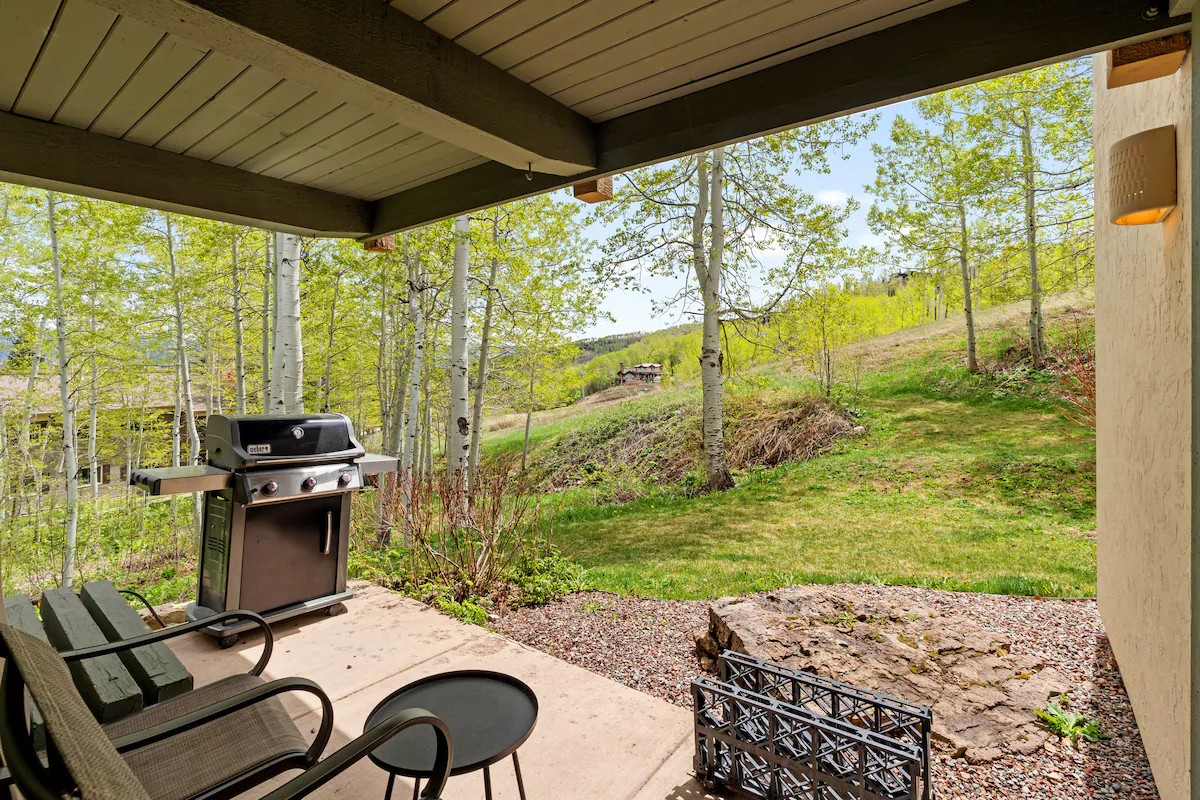 Top of the Village - Leaf 401 ~ — photo 4