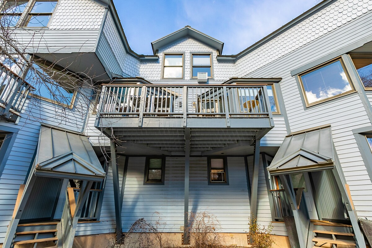 Plunge E by AvantStay | Gorgeous Townhouse — photo 2