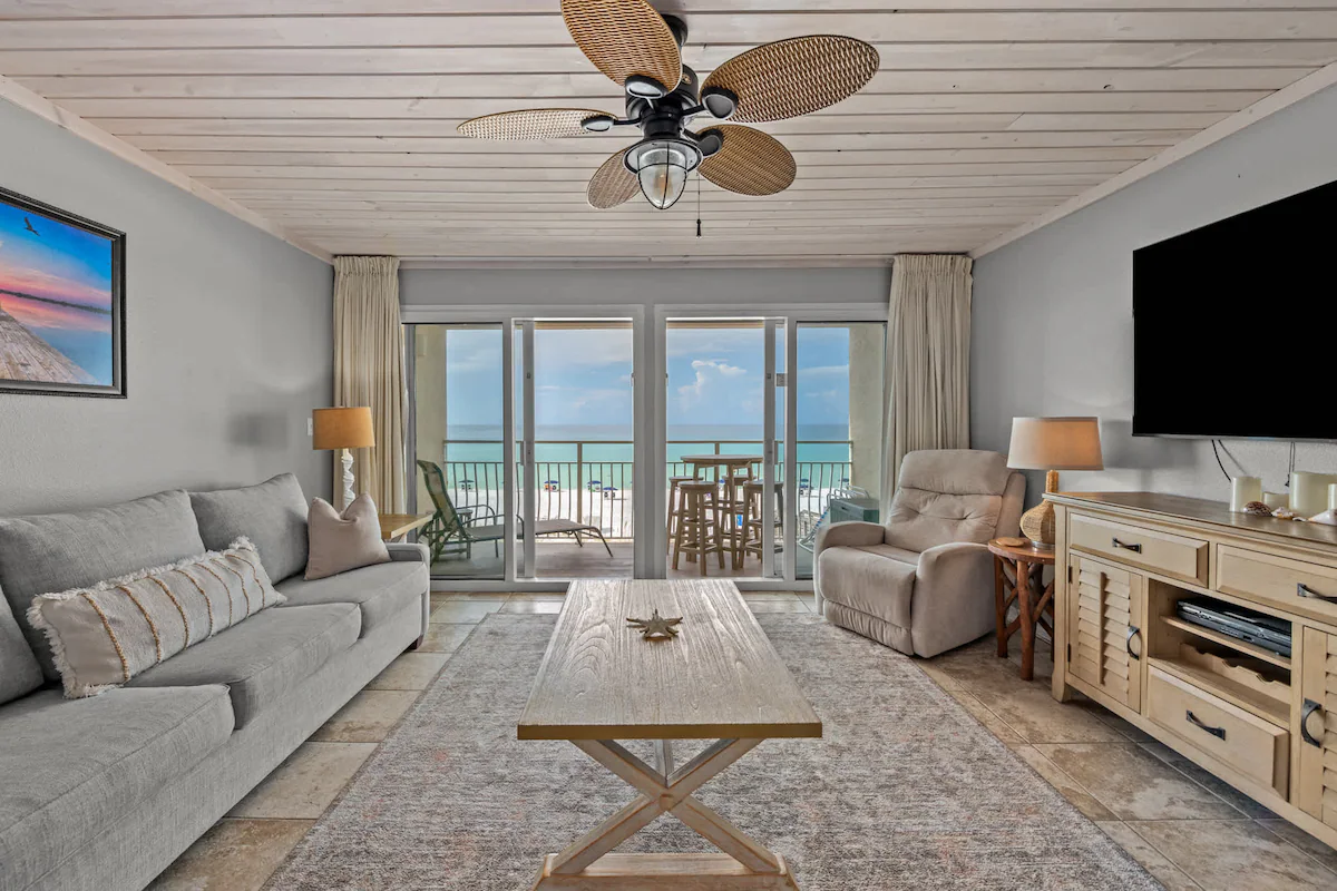 Deja View-Beachfront-Heated Pool-Elevator — photo 4