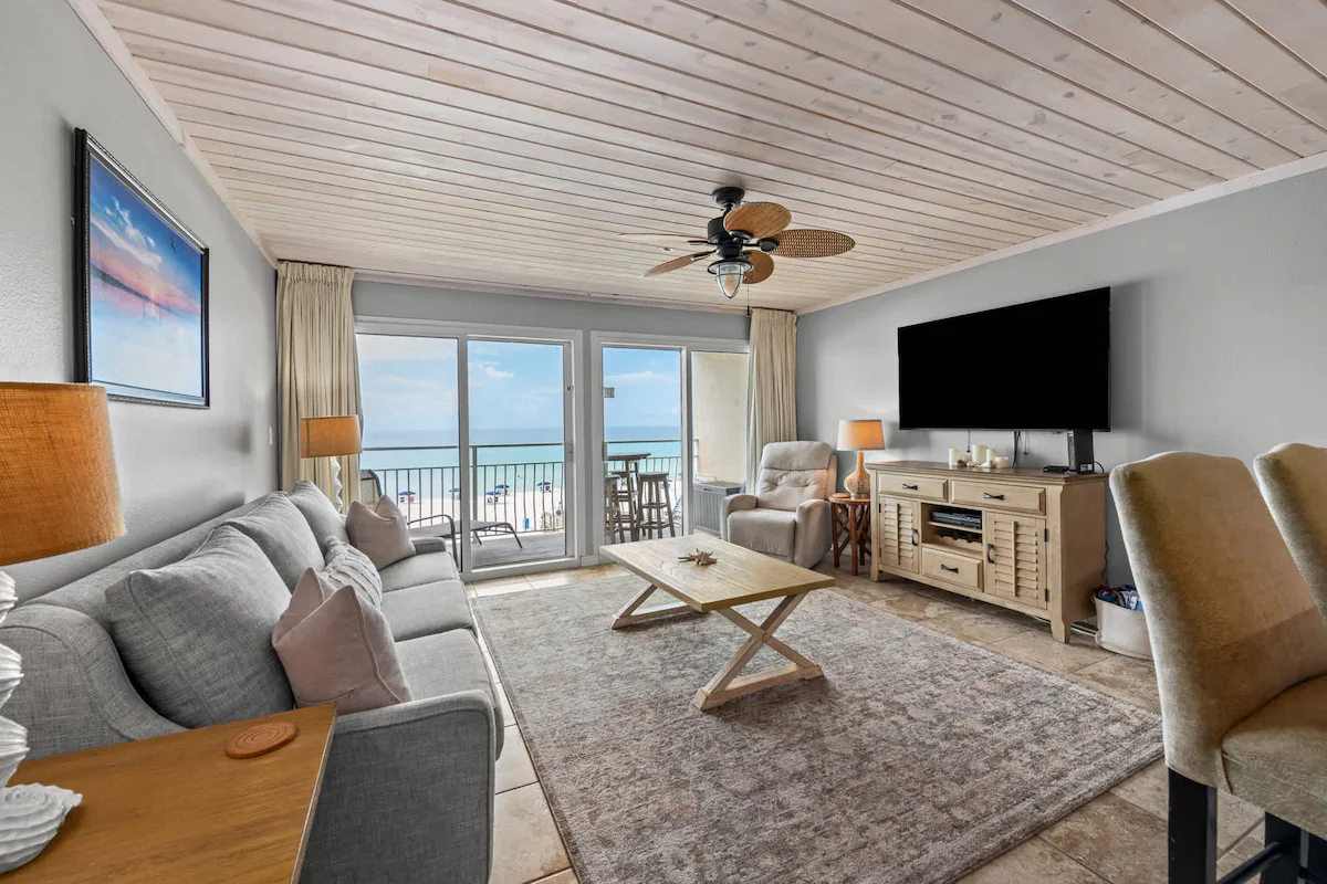 Deja View-Beachfront-Heated Pool-Elevator — photo 5