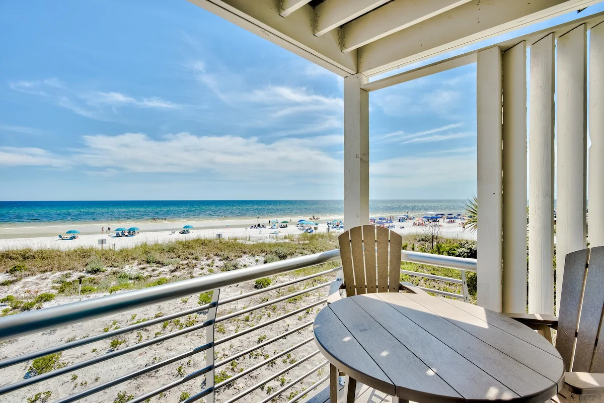 Beachfront Townhome with Free Beach Chair Setup — photo 3