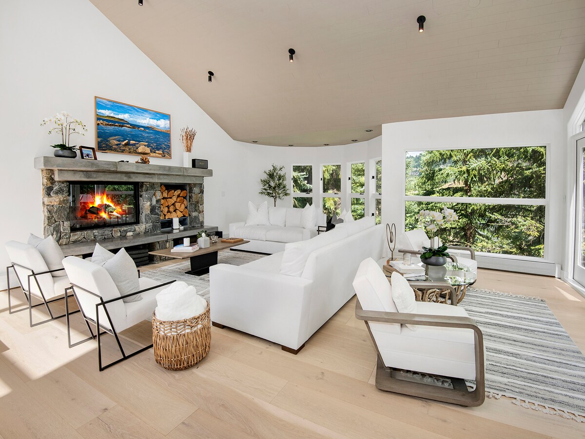 Rockledge 325 | 4BR Vail Luxury Home — photo 3