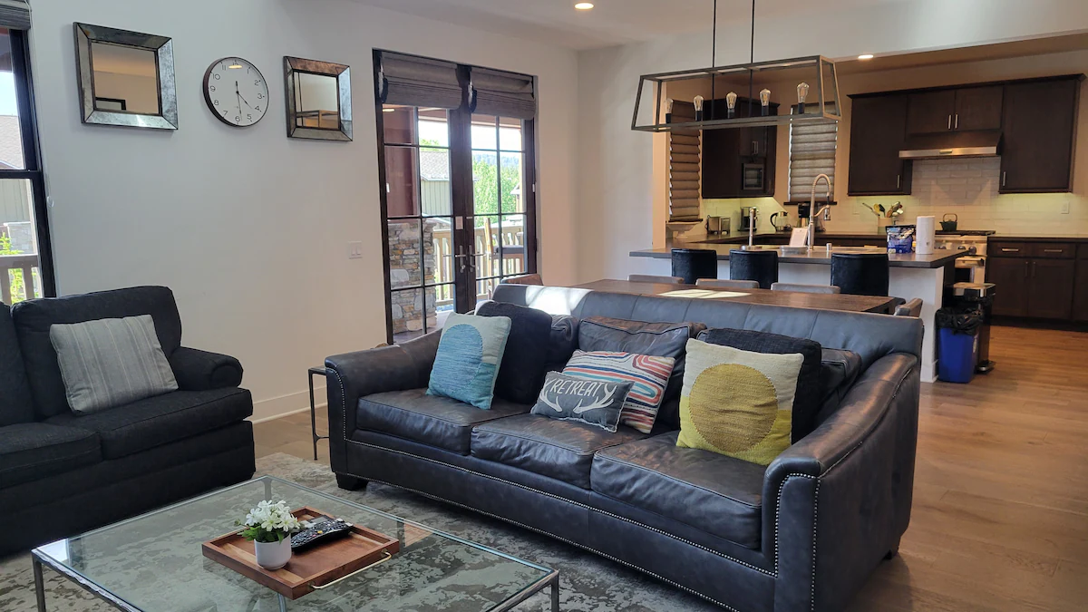 Snowcreek Resort Vacation Rental 1431 — photo 3