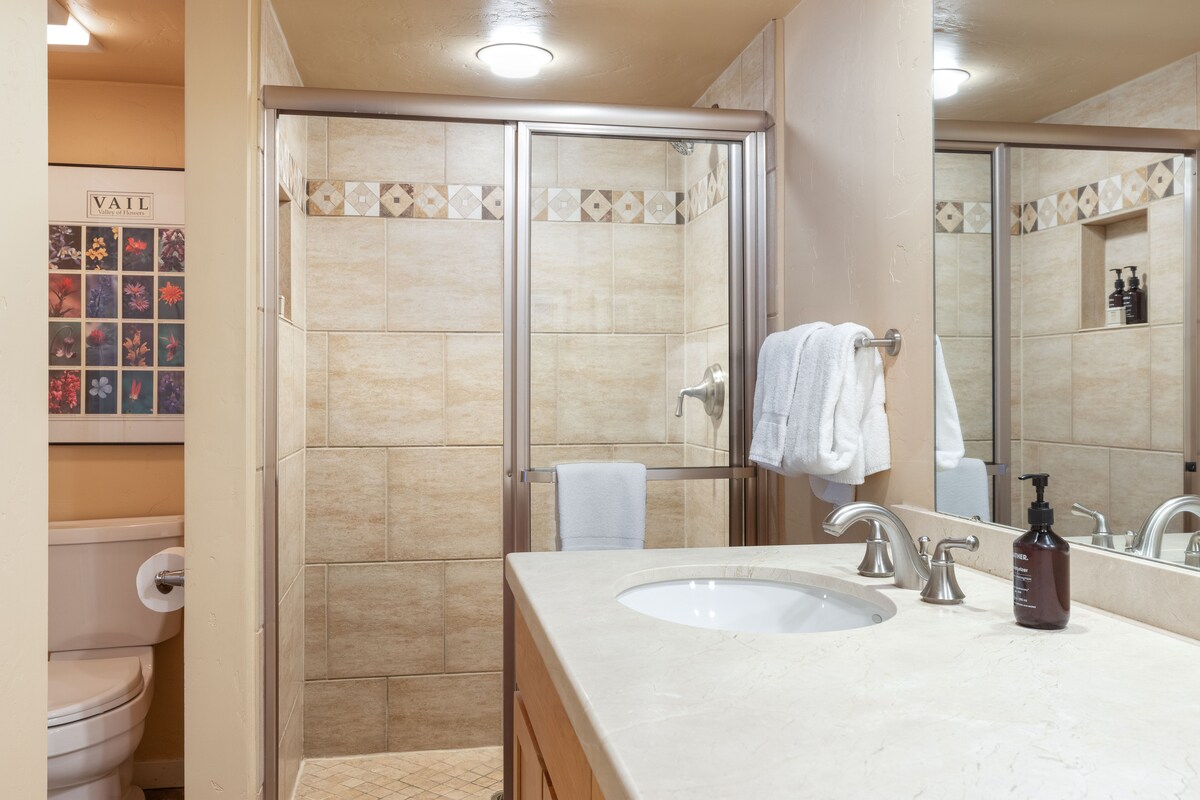 Vantage Point 102 - 2 Bedroom Gold — photo 4