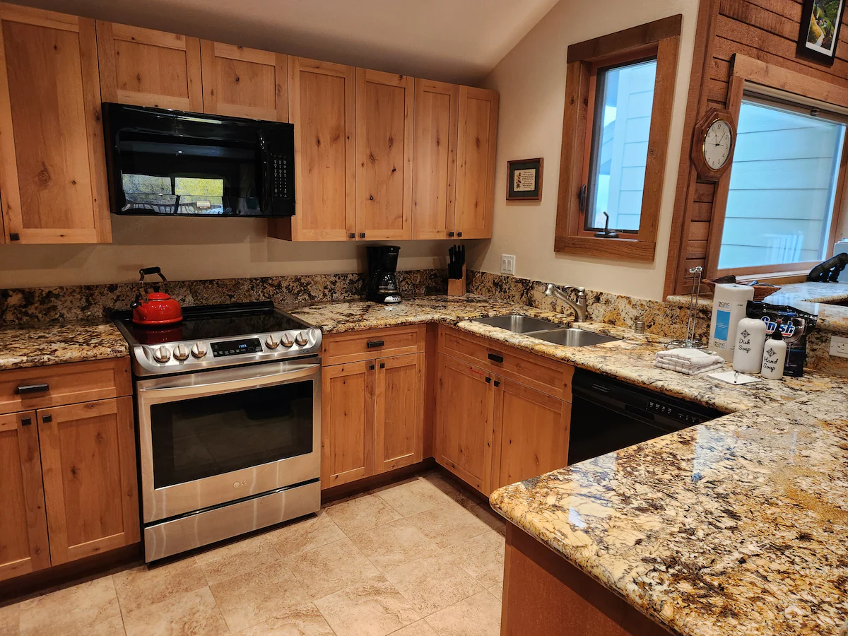 Snowcreek Resort Vacation Rental 224 — photo 5