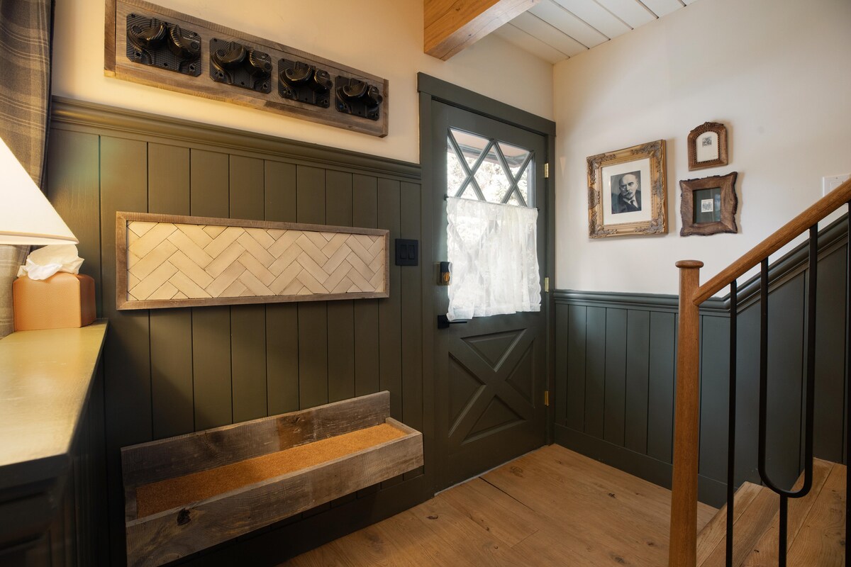 New Listing! Scenic Vail Escape | Walk to Shuttle — photo 5