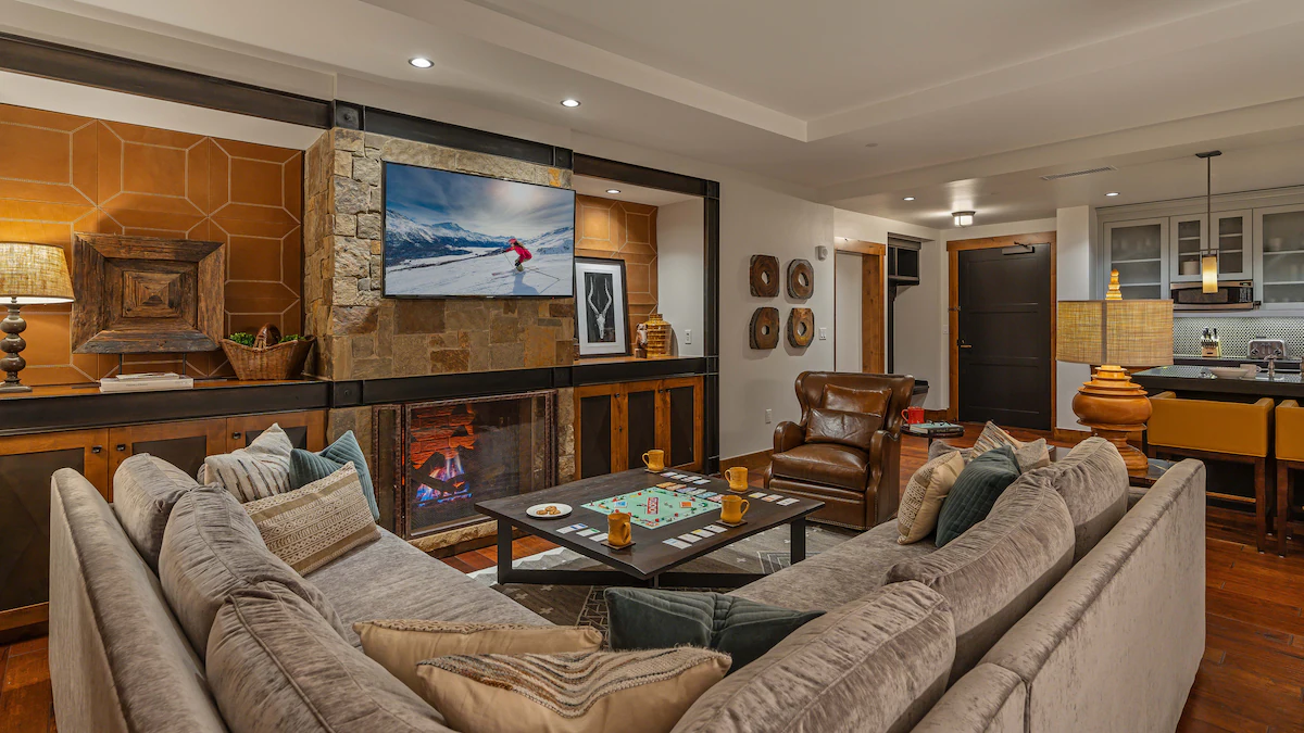 Prime Location | One Steamboat Place 613 — photo 2