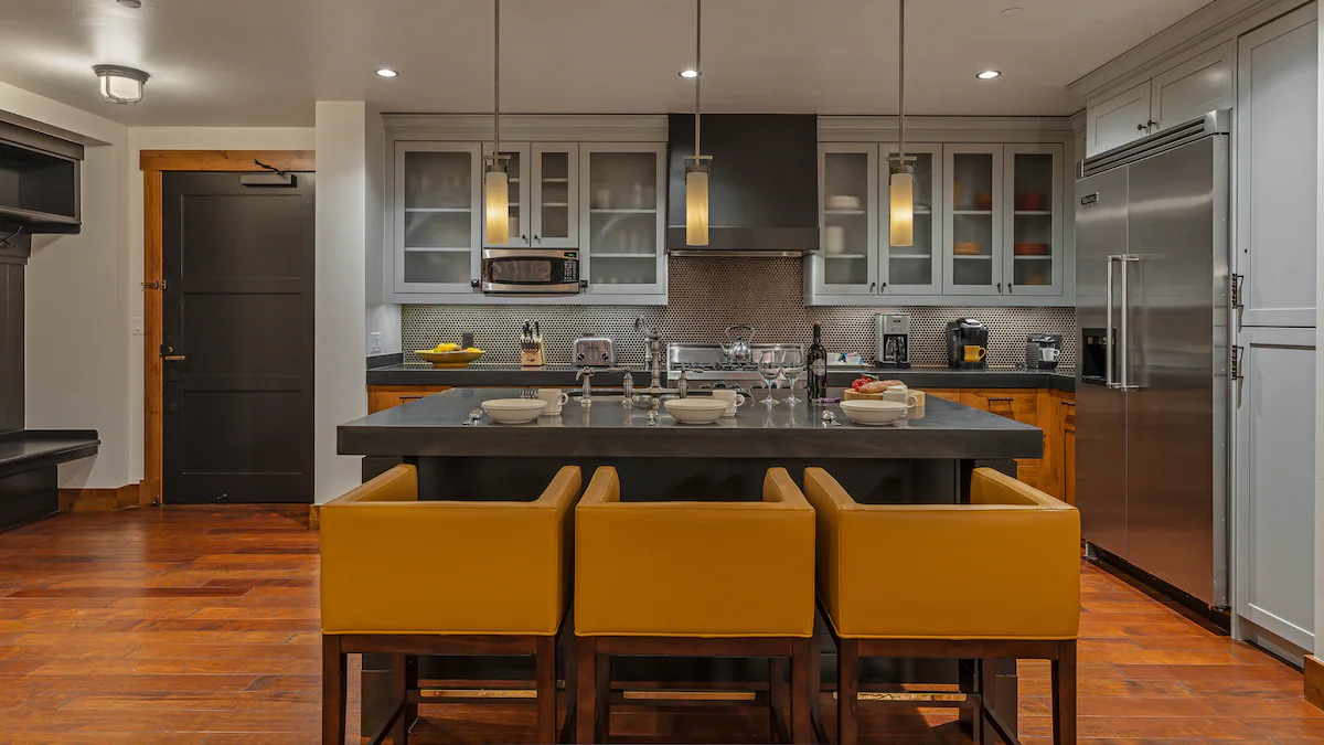 Prime Location | One Steamboat Place 613 — photo 3