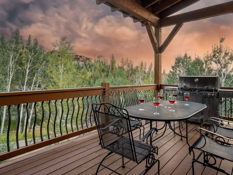 Brown Bear Chalet - Steamboat Springs Rental — photo 4