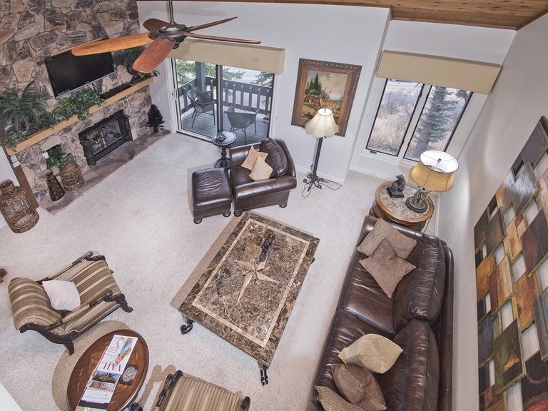 Beaver Creek 3BR + Loft Ski-Way Townhome — photo 4