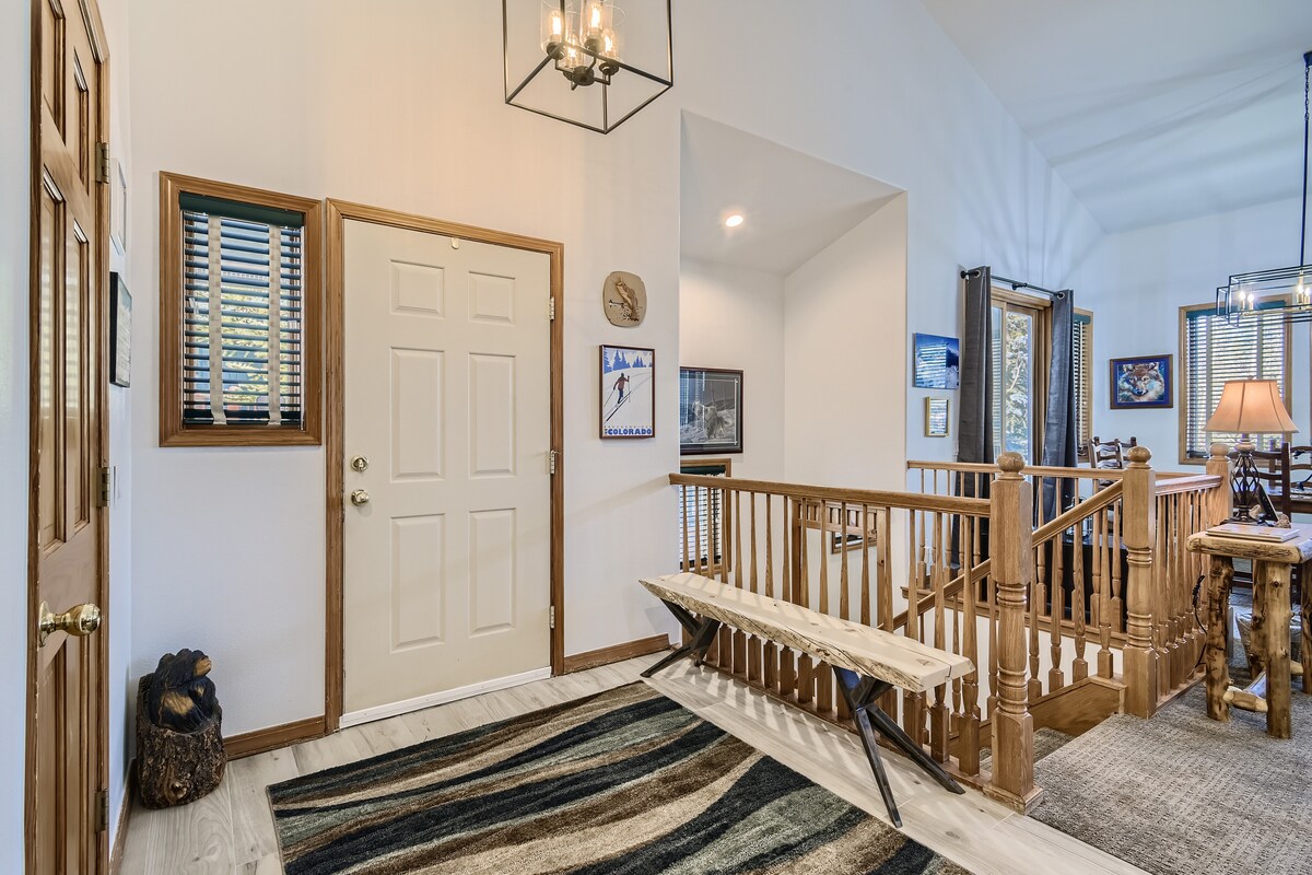 White Wolf #890 - Great Home with Private Outdoor — photo 4