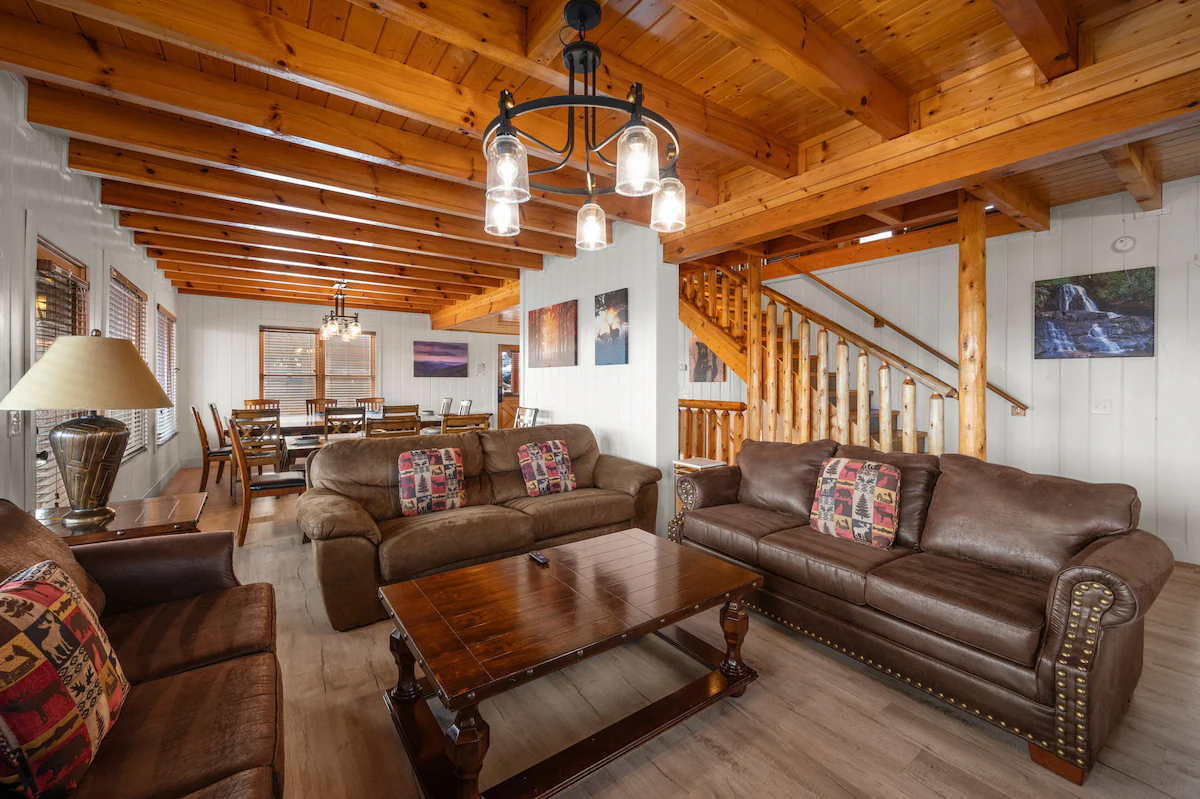 Incredible Views! Sleep 28 in 8 bedrooms! — photo 3