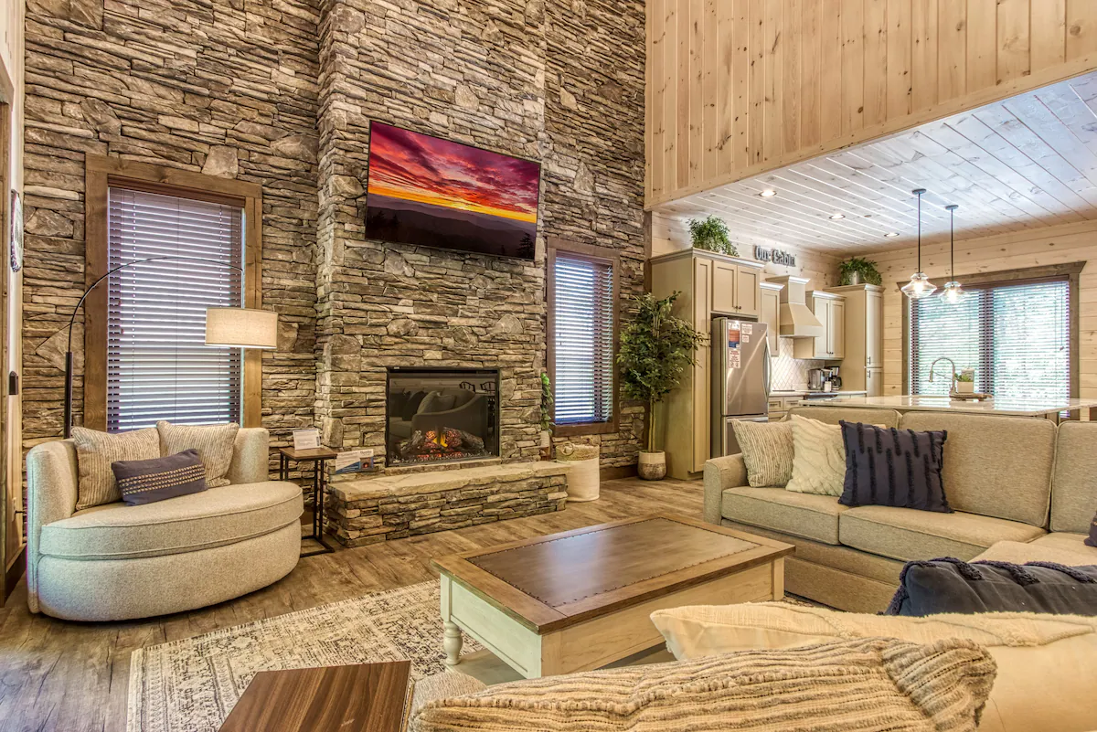 Luxury Pool Cabin | 1 Mi to Parkway | Sleeps 22 — photo 2