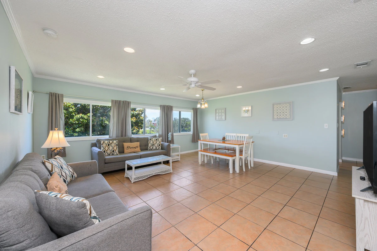 2 bd condo right in the heart of Destin.  Sleeps 6 — photo 2