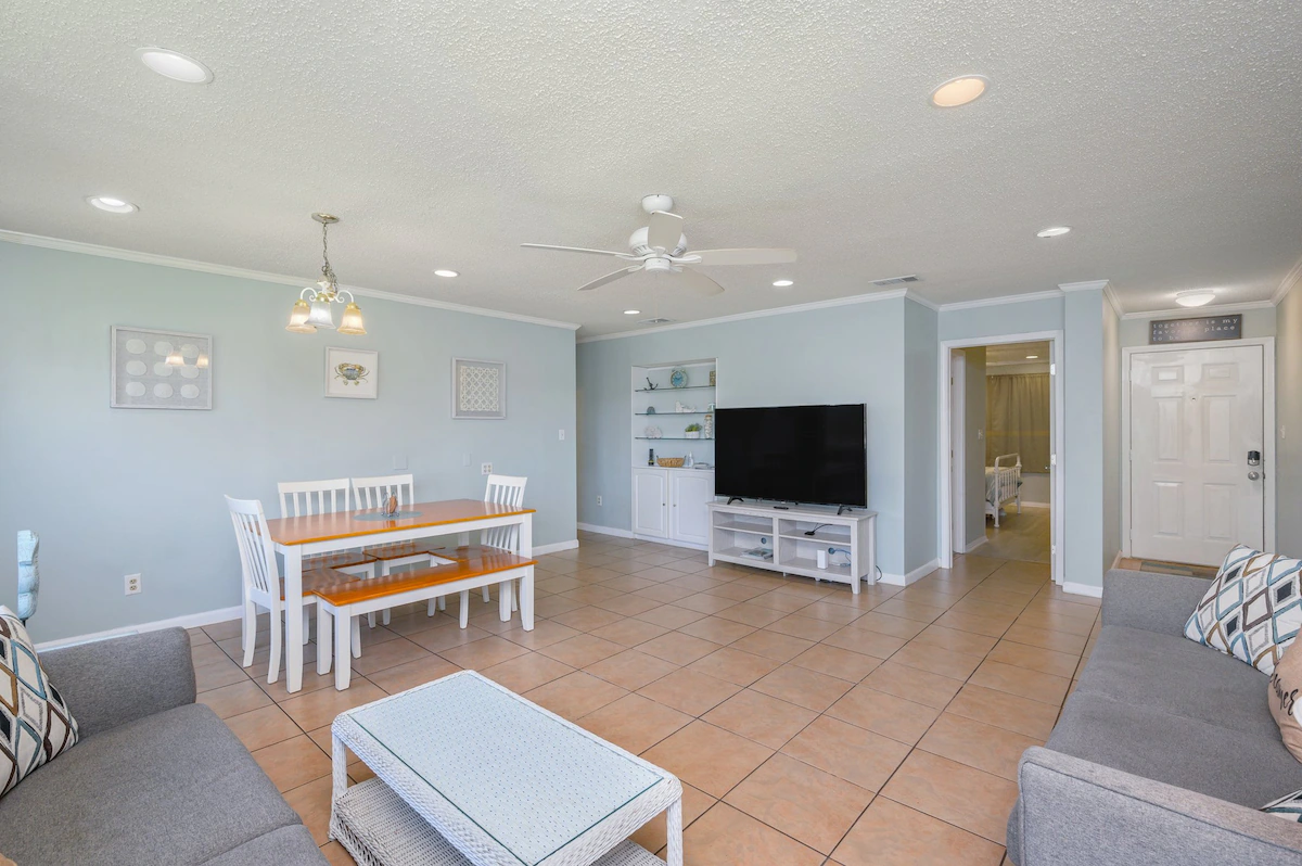 2 bd condo right in the heart of Destin.  Sleeps 6 — photo 3