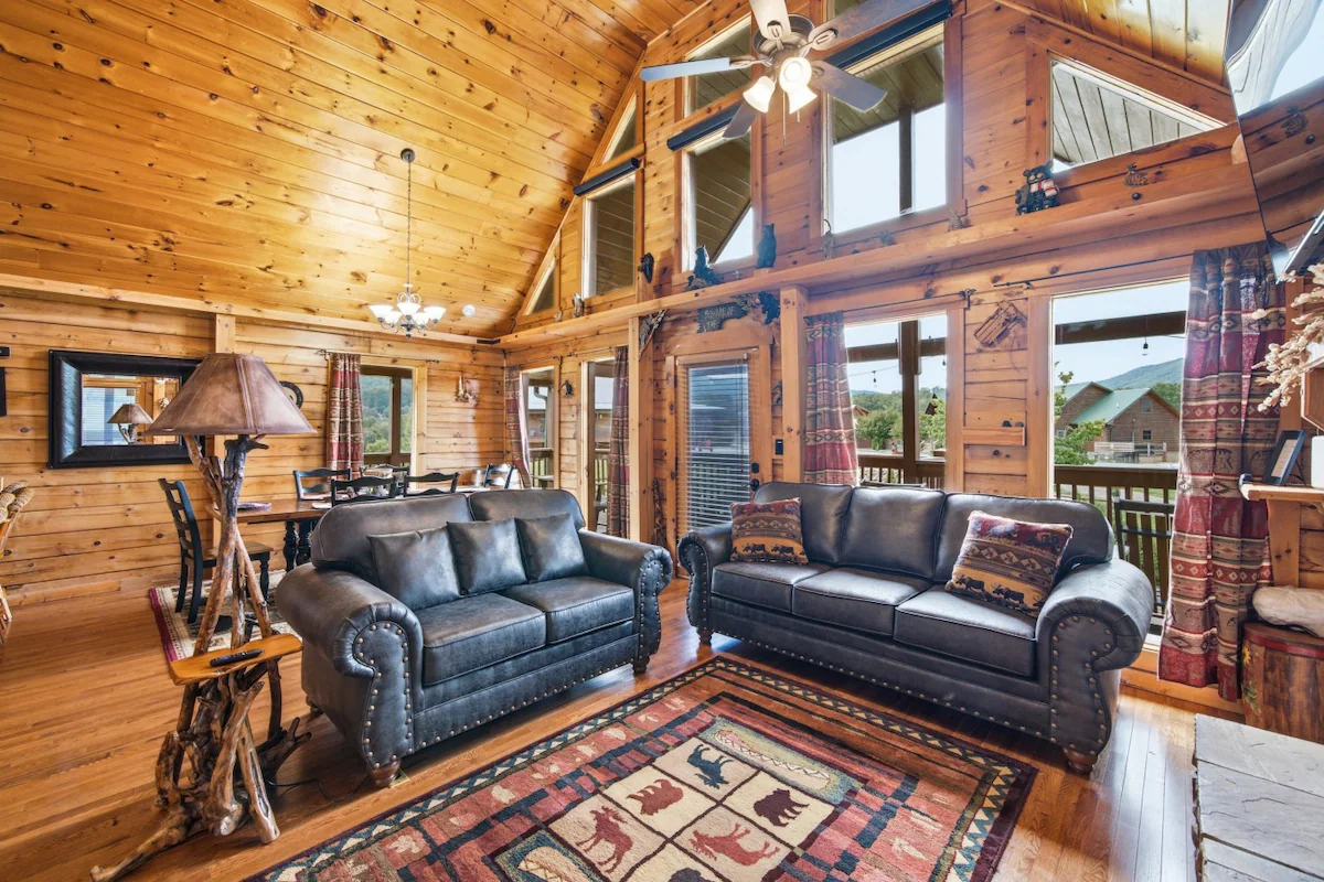 Overwatch: HUGE Game Room, Hot Tub, FirePit, &More — photo 5