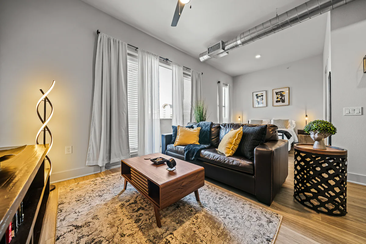 Lux 2Bed Studio | Prime Location | Pool | Gym — photo 4