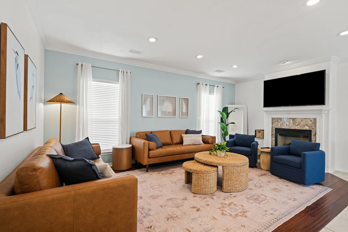 Destin Beach House | Pool+Game Room | Walk 2 Beach — photo 2