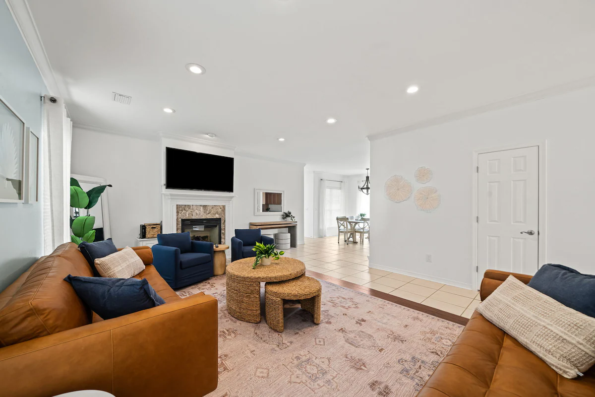Destin Beach House | Pool+Game Room | Walk 2 Beach — photo 3