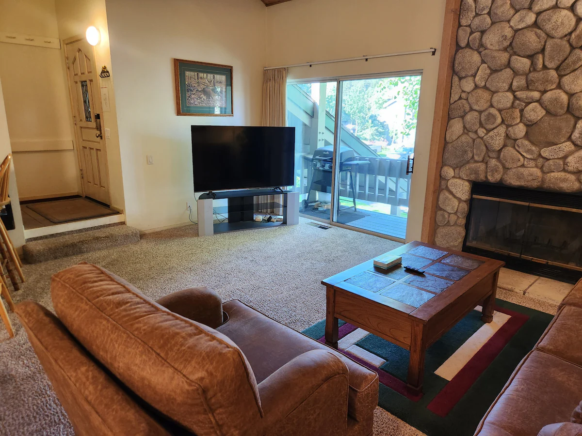 Snowcreek Resort Vacation Rental 618 — photo 3