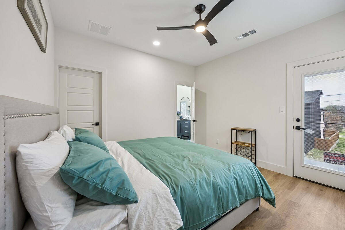 Modern house with Dallas Skyline views! — photo 4