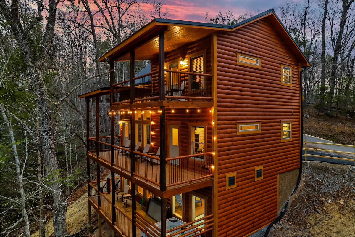 84° Indoor Pool Cabin - Game Room - Hot Tub- Bunks — photo 5