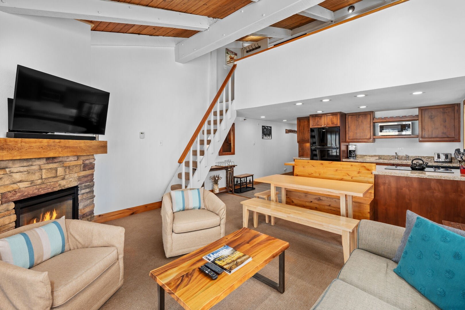 Crestwood 1309 Deluxe 1 Bedroom plus Loft — photo 3