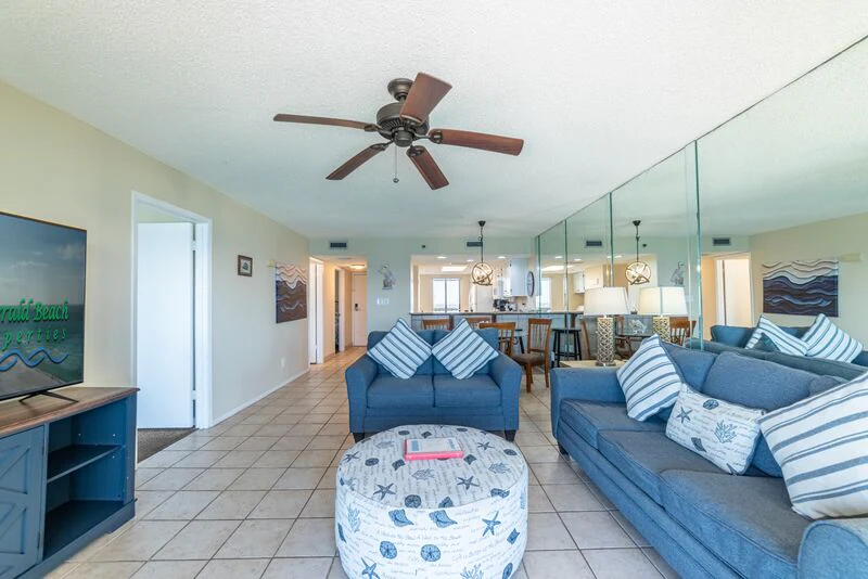 Beachfront 2BR Condo w/ Pool Views — photo 5