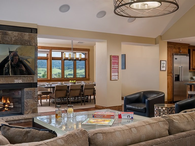 One Steamboat Place #701: Flat Tops Peak Penthouse - Steamboat Springs Rental — photo 4