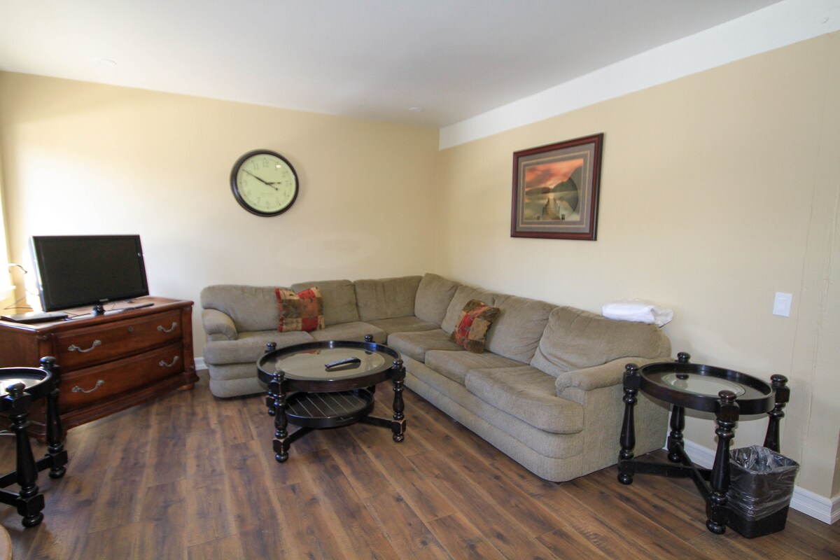 Mammoth Ski & Racquet Club #12 - Pet Friendly — photo 3
