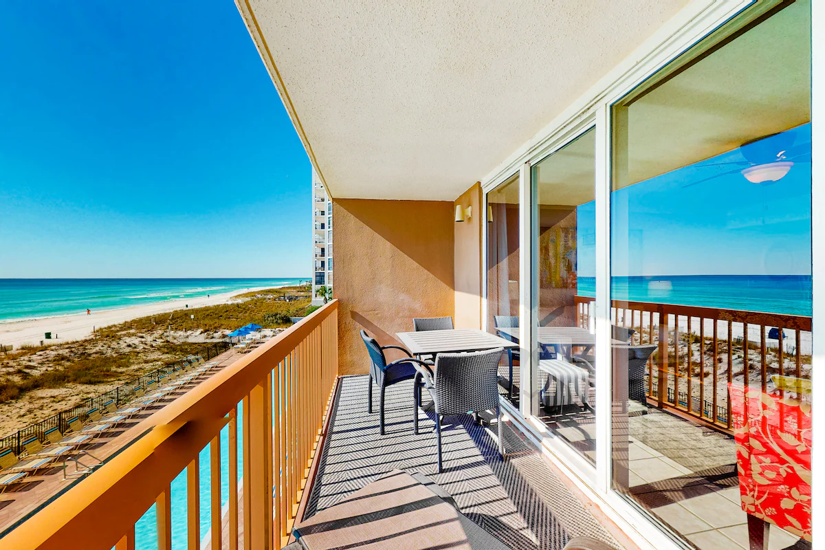 Gulf Front 1BR | Beach Access | Pools | Hot Tub