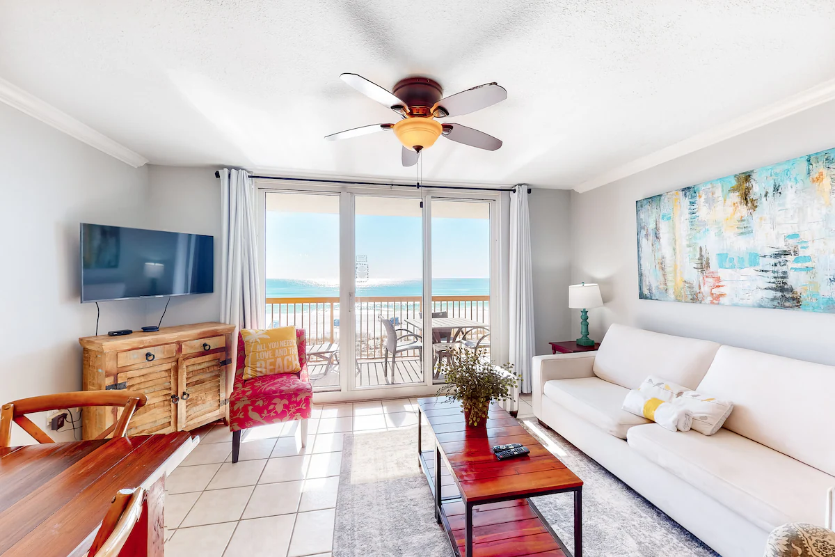 Gulf Front 1BR | Beach Access | Pools | Hot Tub — photo 4