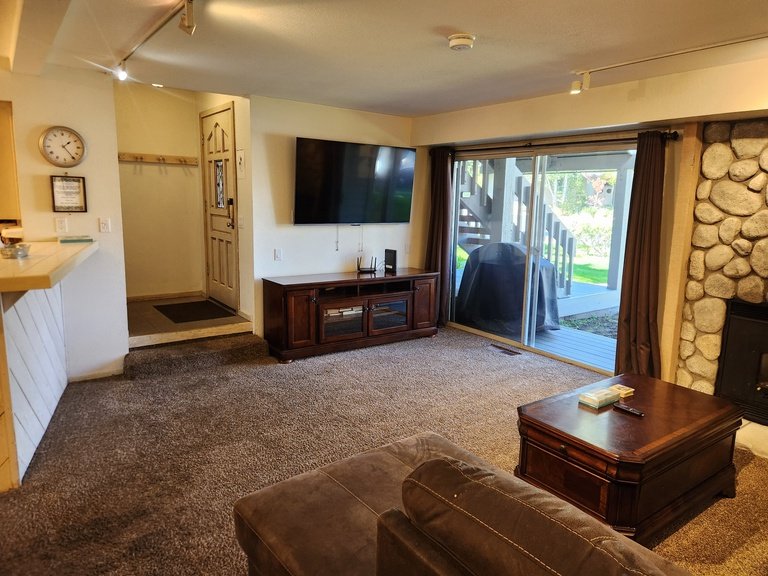 Snowcreek Resort Vacation Rental 611 — photo 5